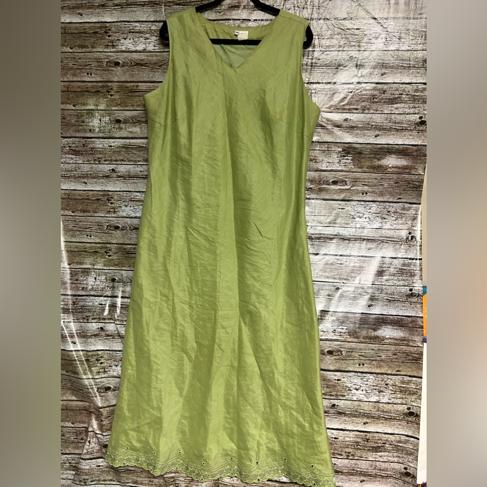 Women’s plus size linen maxi embroidered dress